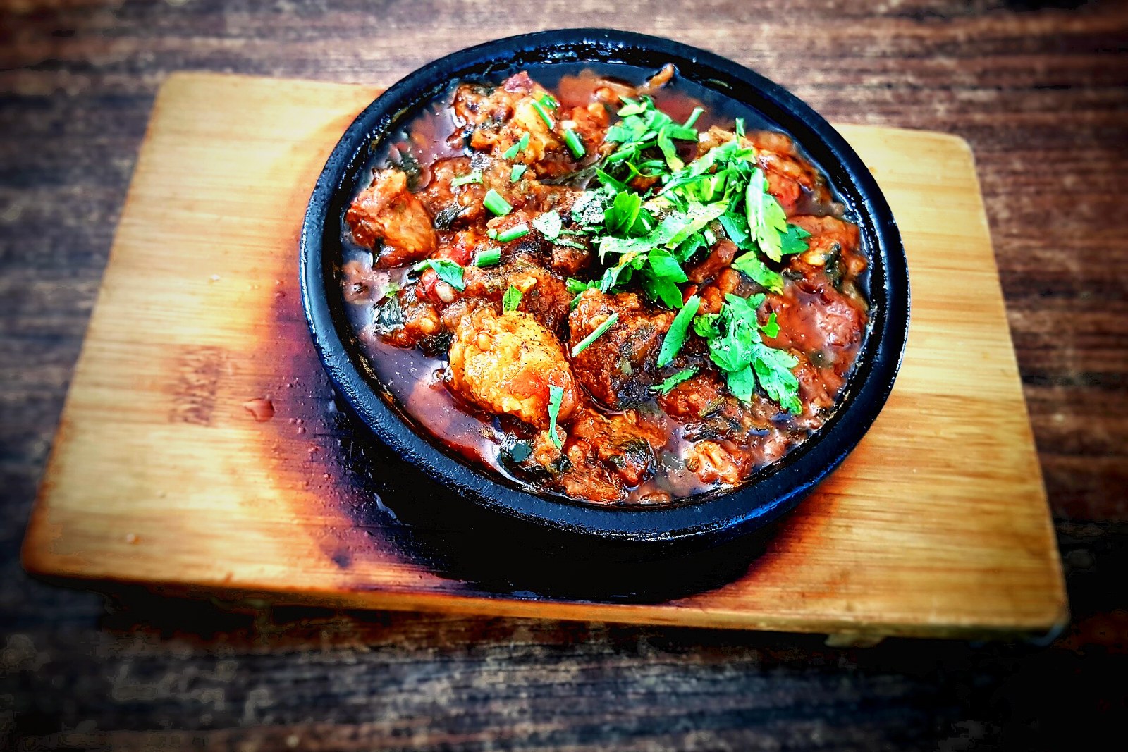 Chashushuli – Georgian beef and tomato stew in a clay pan